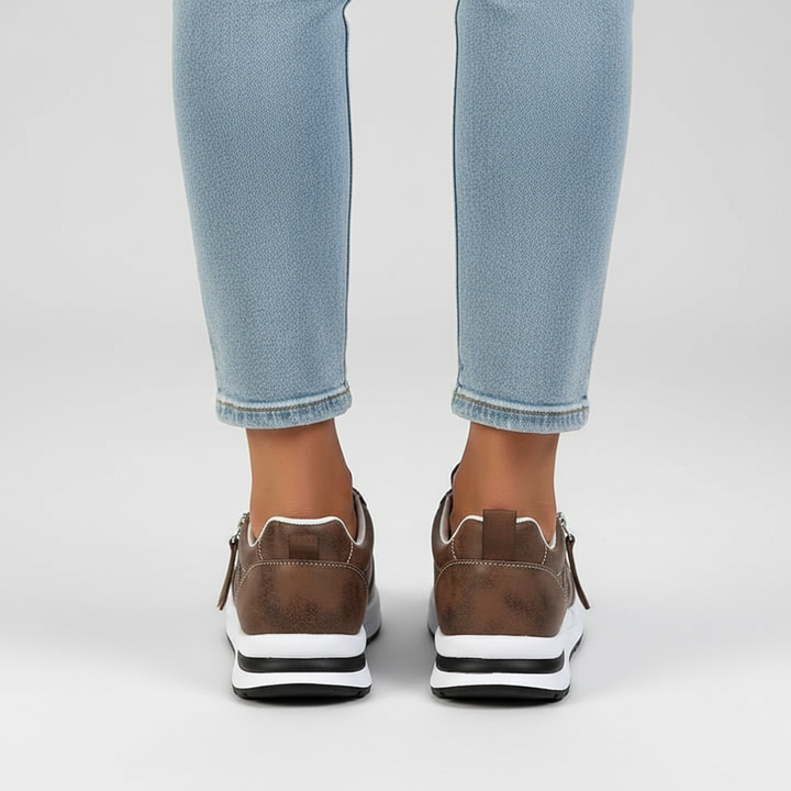 Lúmina Zip Sneaker