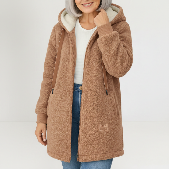 Camel hand on collar - blue match